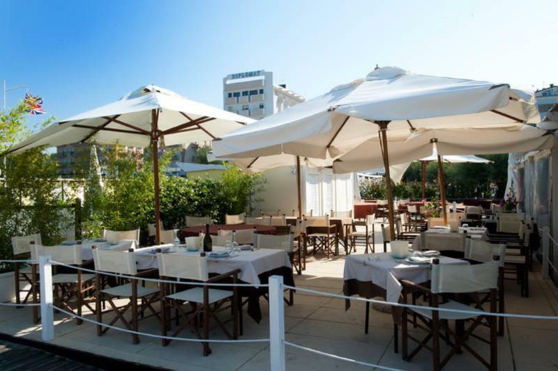 Diplomat Palace Hotel 4*